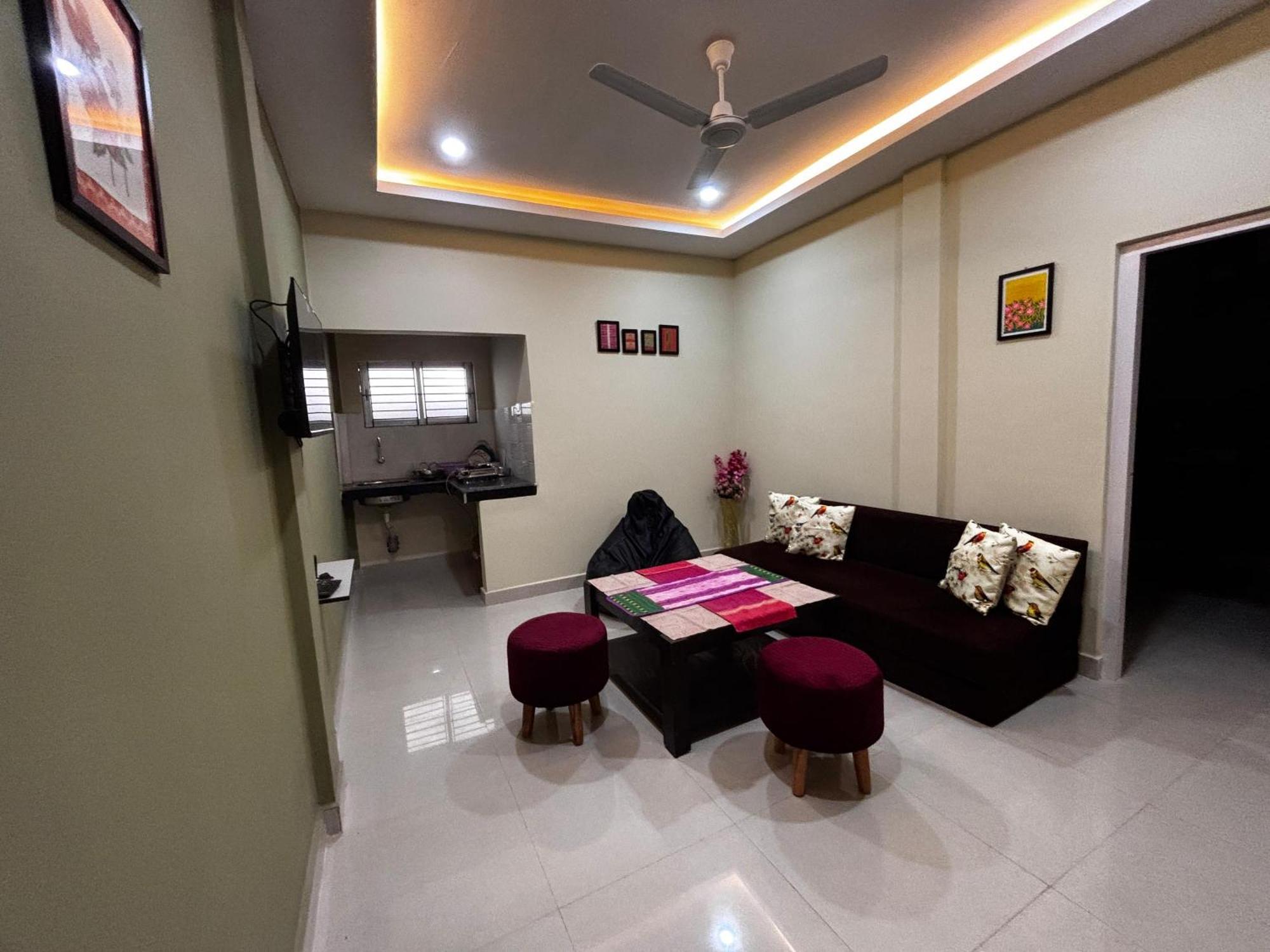 The Gulmohar Inn Guwahati Exterior foto