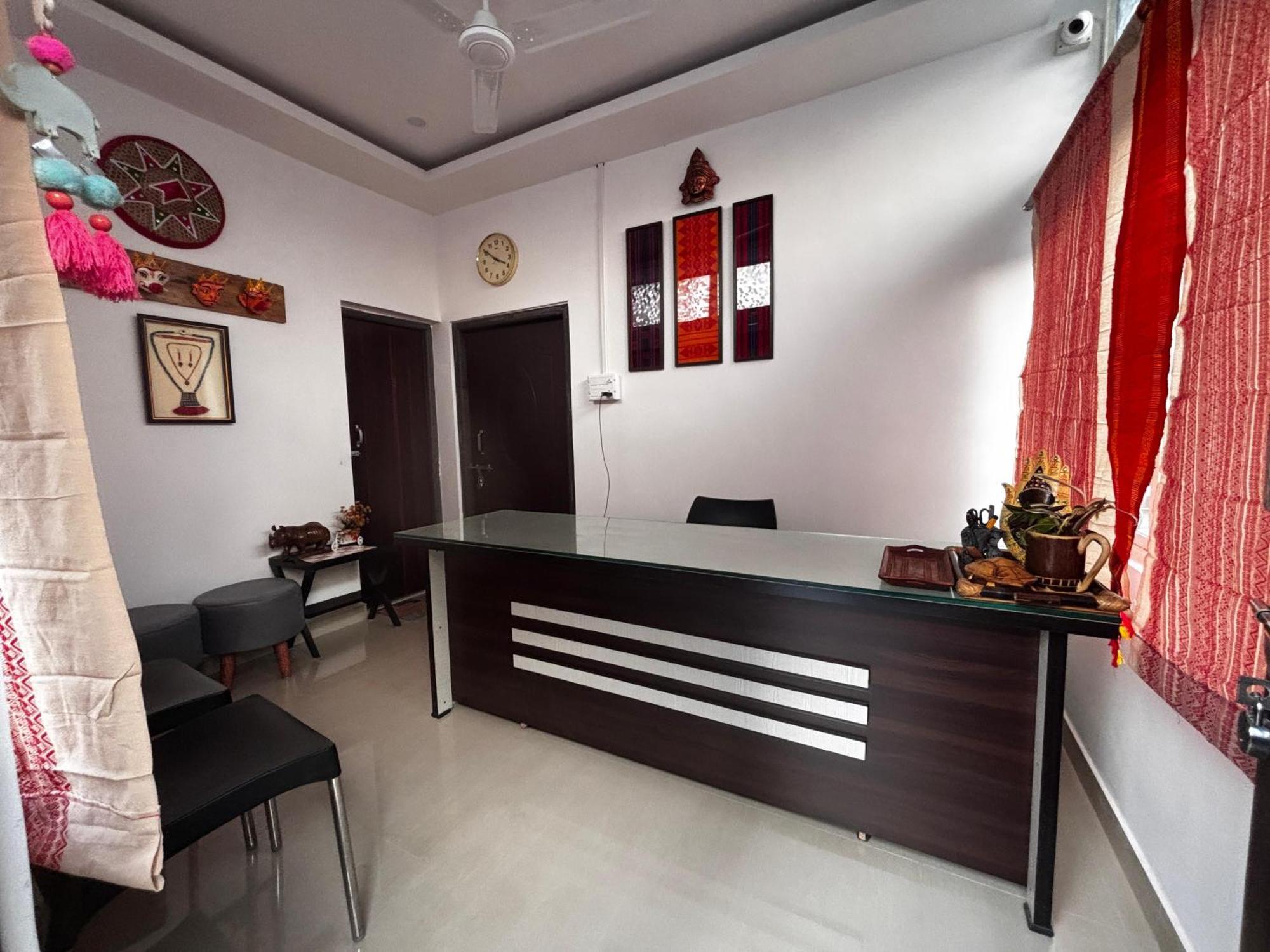 The Gulmohar Inn Guwahati Exterior foto