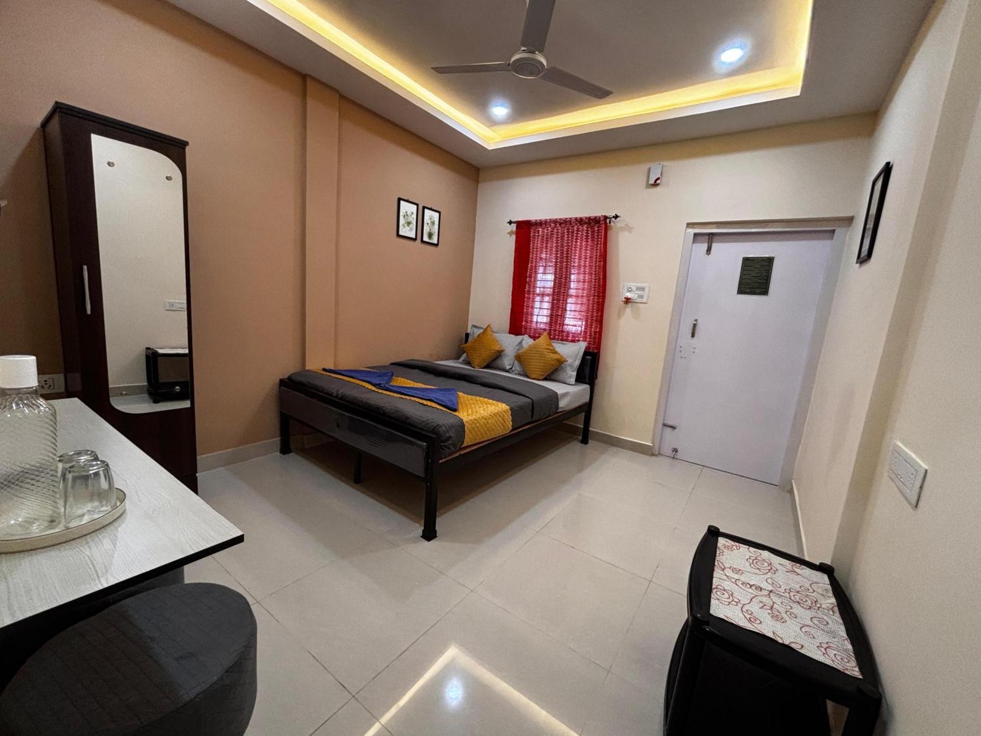 The Gulmohar Inn Guwahati Exterior foto