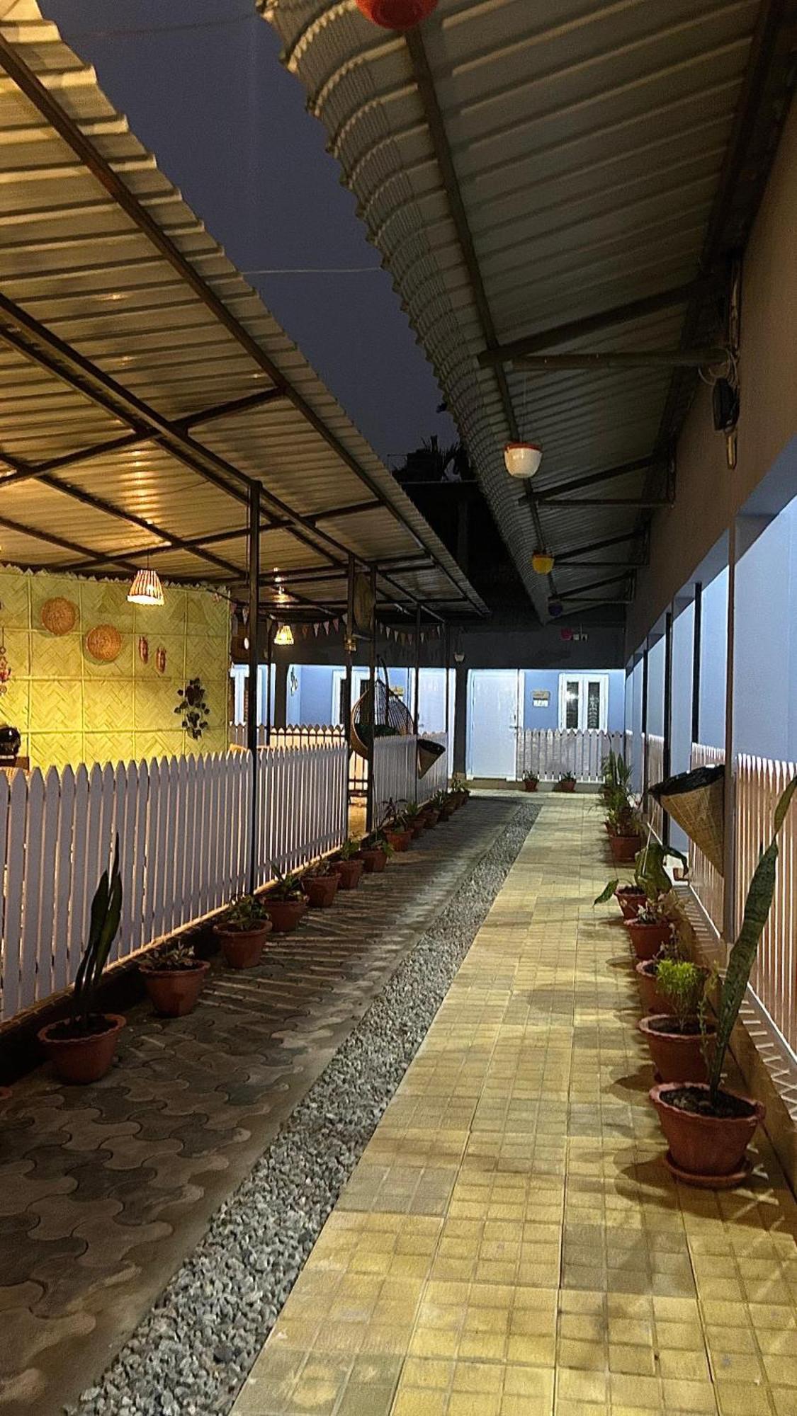 The Gulmohar Inn Guwahati Exterior foto