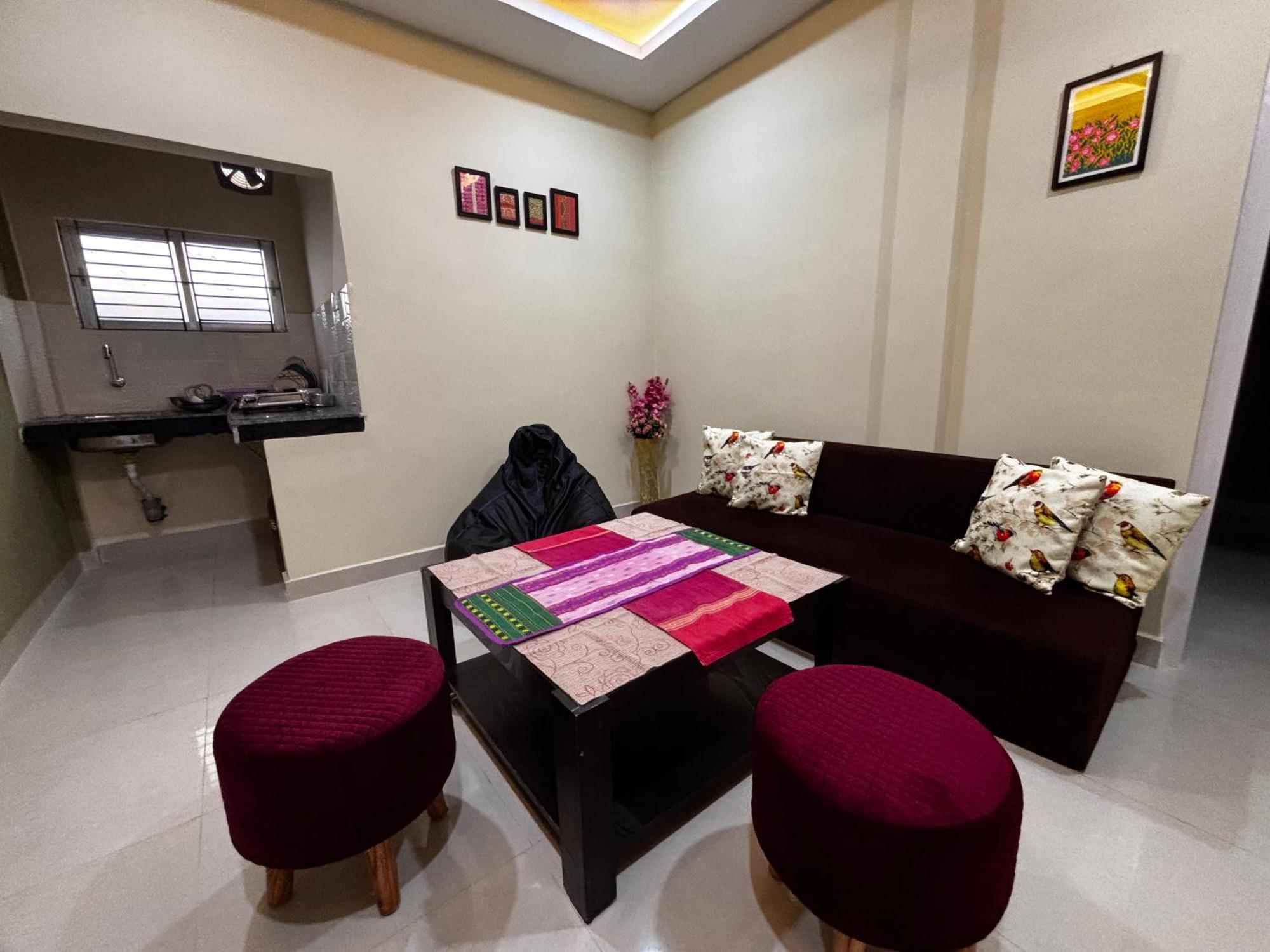 The Gulmohar Inn Guwahati Exterior foto