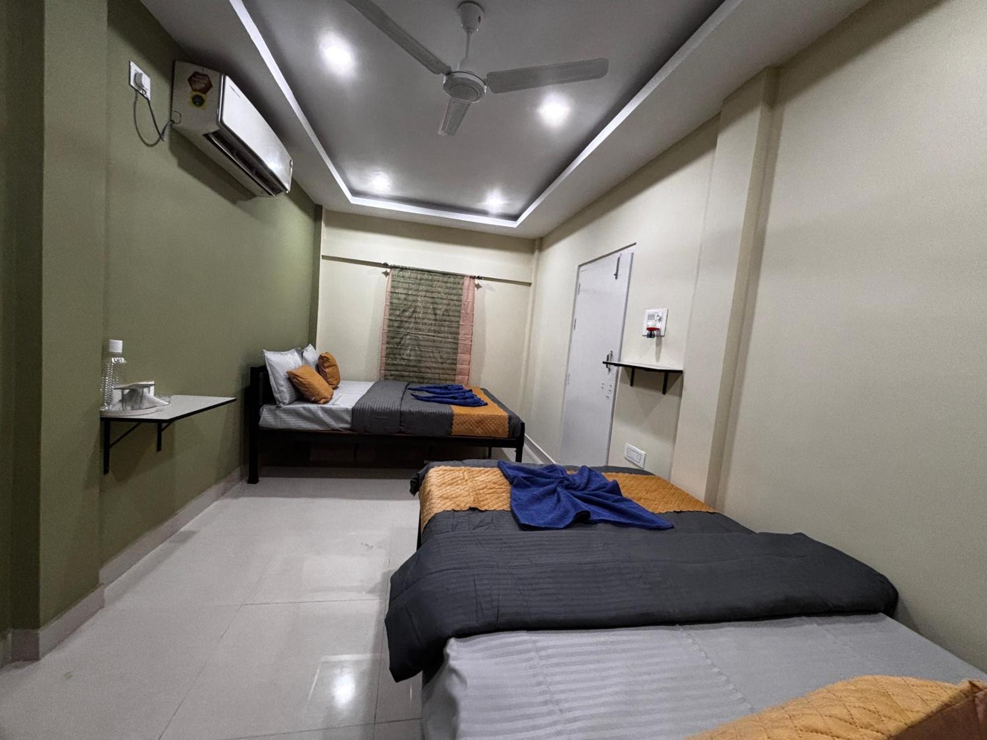 The Gulmohar Inn Guwahati Exterior foto